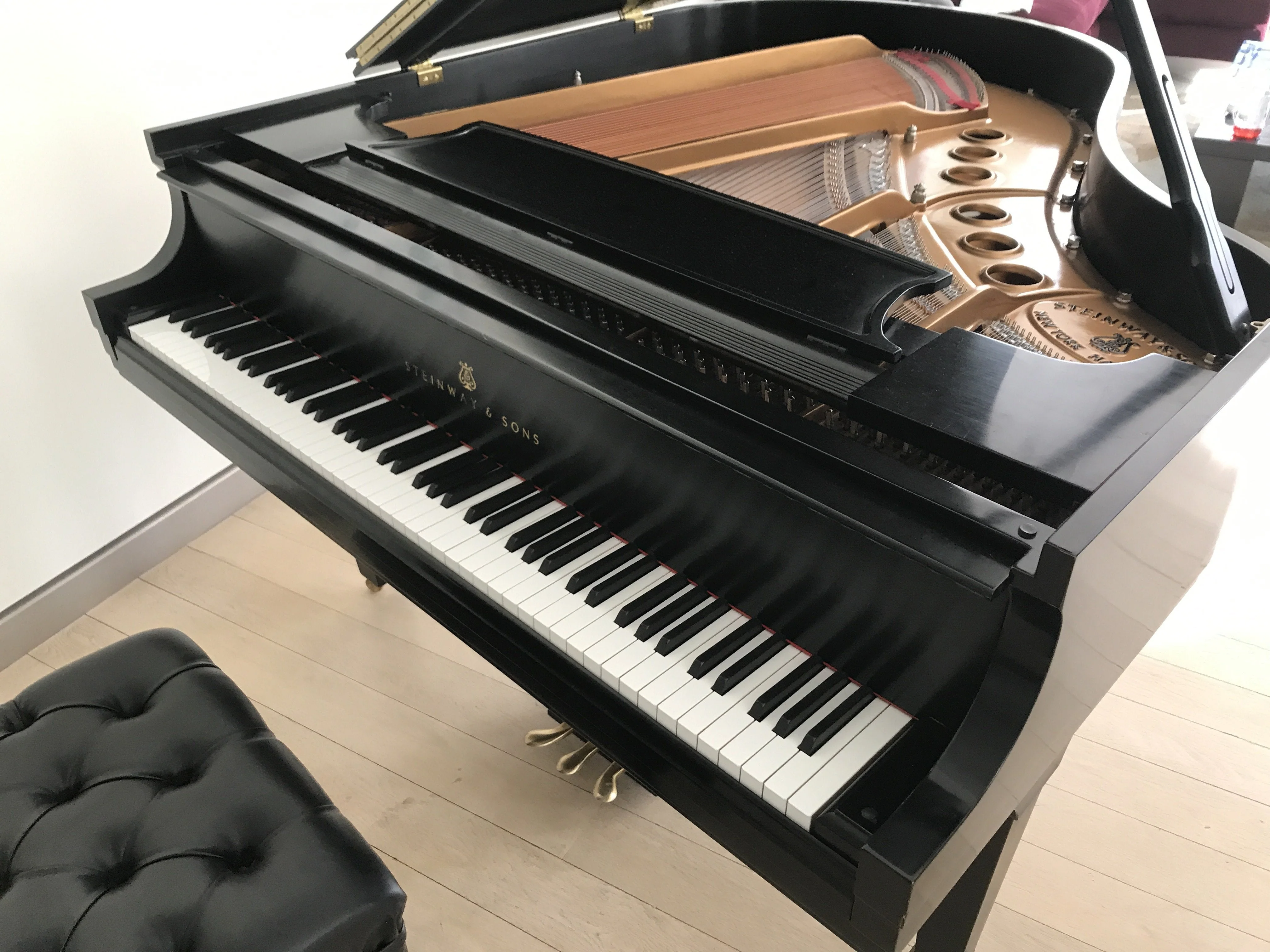 2005 Steinway Model M Grand Piano | Ebony - Image 3