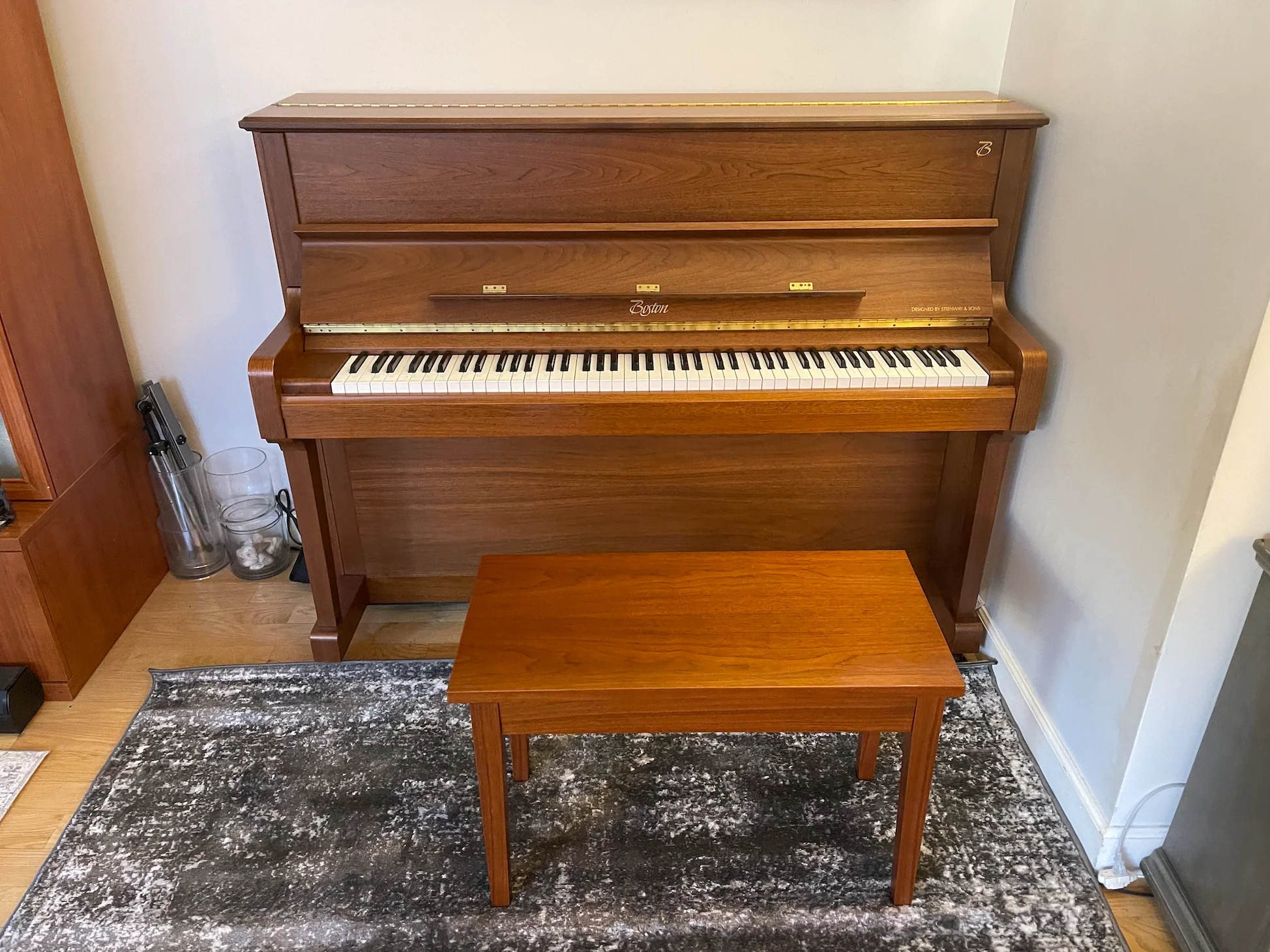 2010 Boston Upright UP-118 | Walnut - Image 3