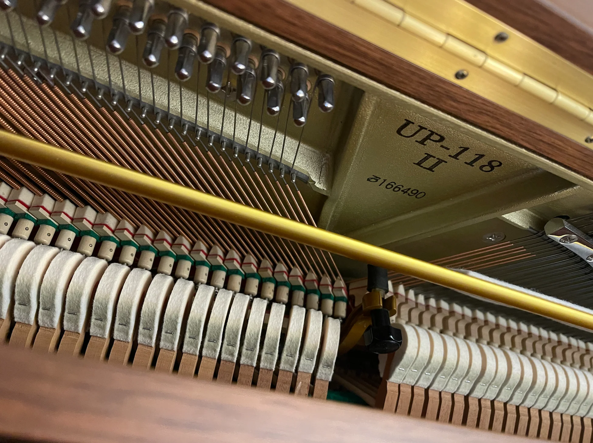 2010 Boston Upright UP-118 | Walnut - Image 4